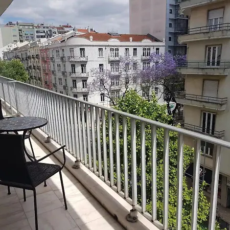 Apartamento Acolhedor Com 2 Quartos * ליסבון